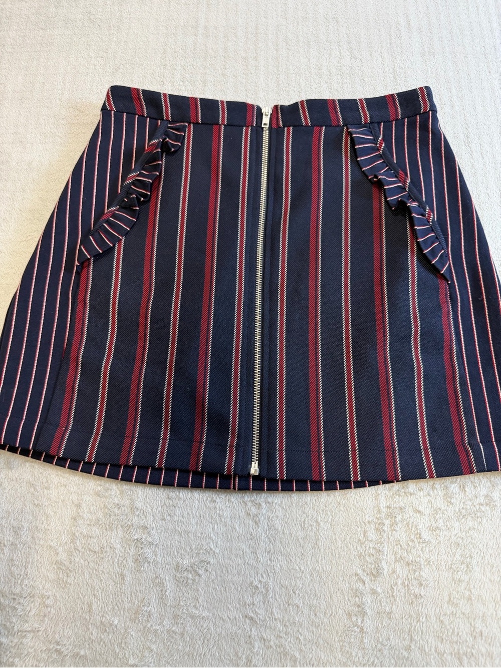 BCBGeneration Pinstripe Ruffle Mini Skirt Navy Red Size 6